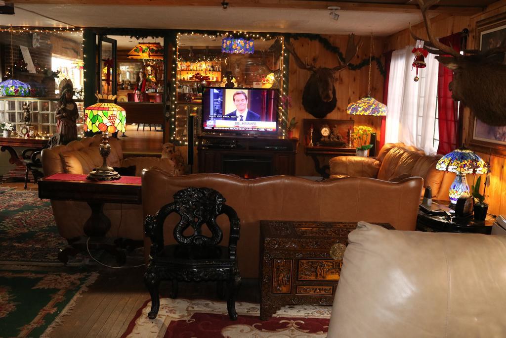 Colonial Inn Pine Hill Εξωτερικό φωτογραφία